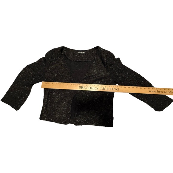Double Zero black with gold jacket. Good used condition. Size Large. - Picture 2 of 14